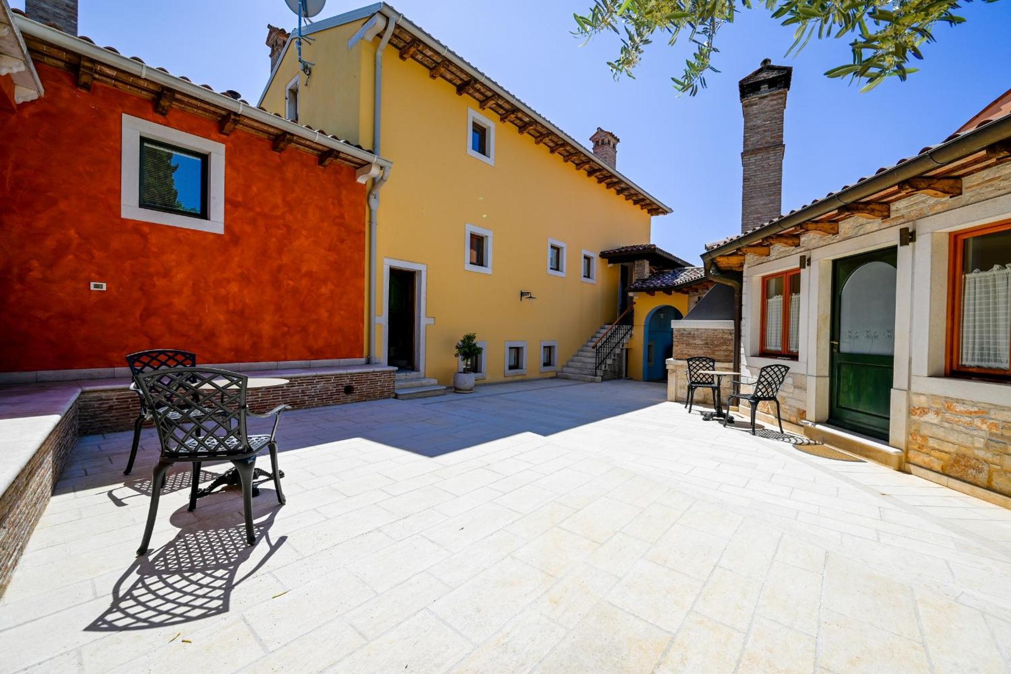 Casa Degli Artisti Hotel Rovinj Exterior photo